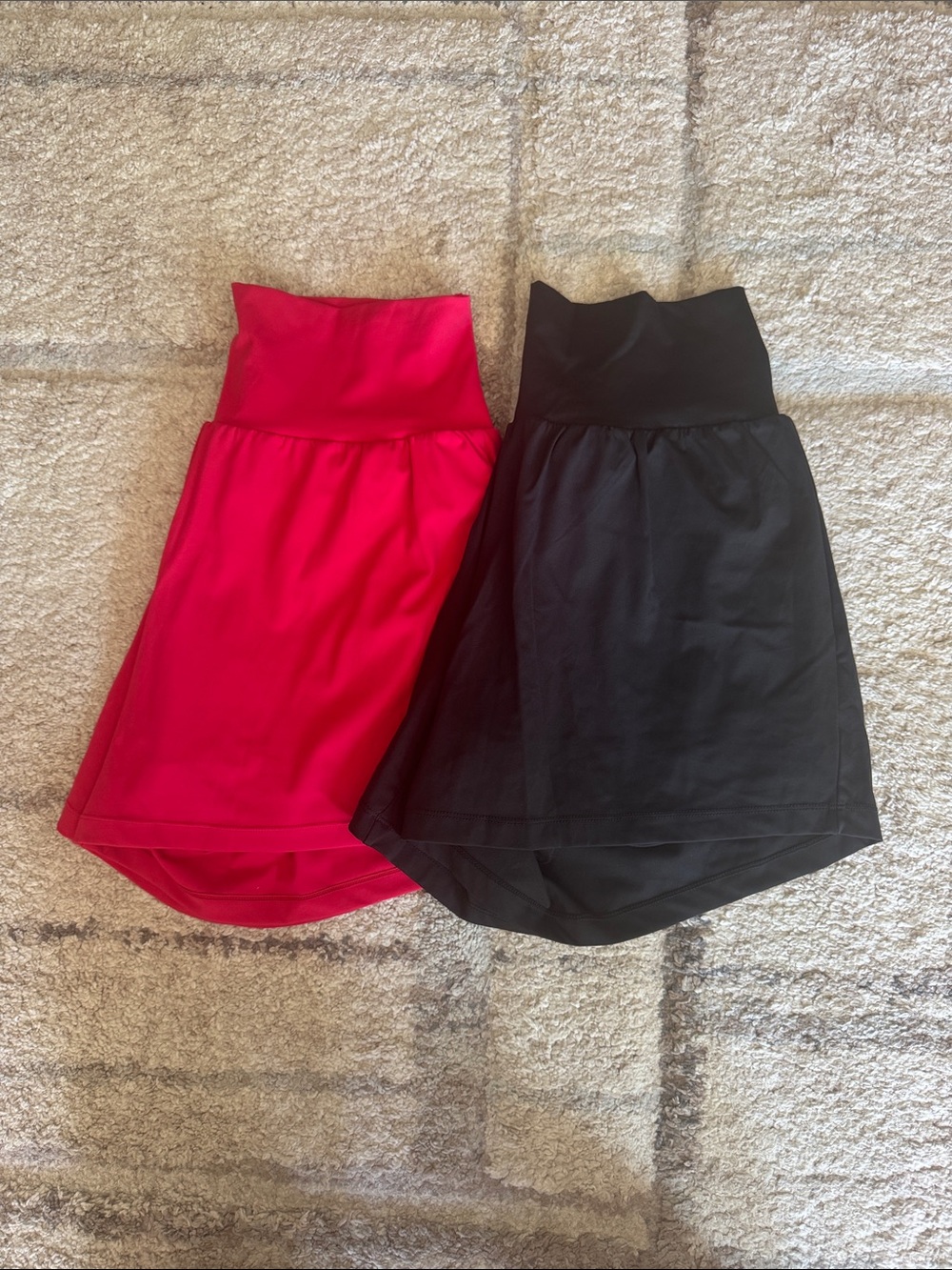 Halara - 5in shorts - Black and Pink